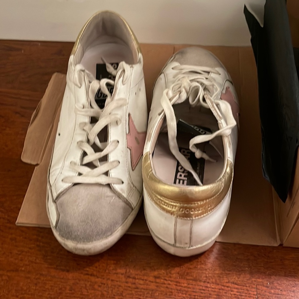 Golden Goose super star sneaker, like new! Size 41